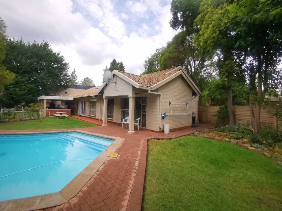 4 Bedroom Property for Sale in Brandwag Free State